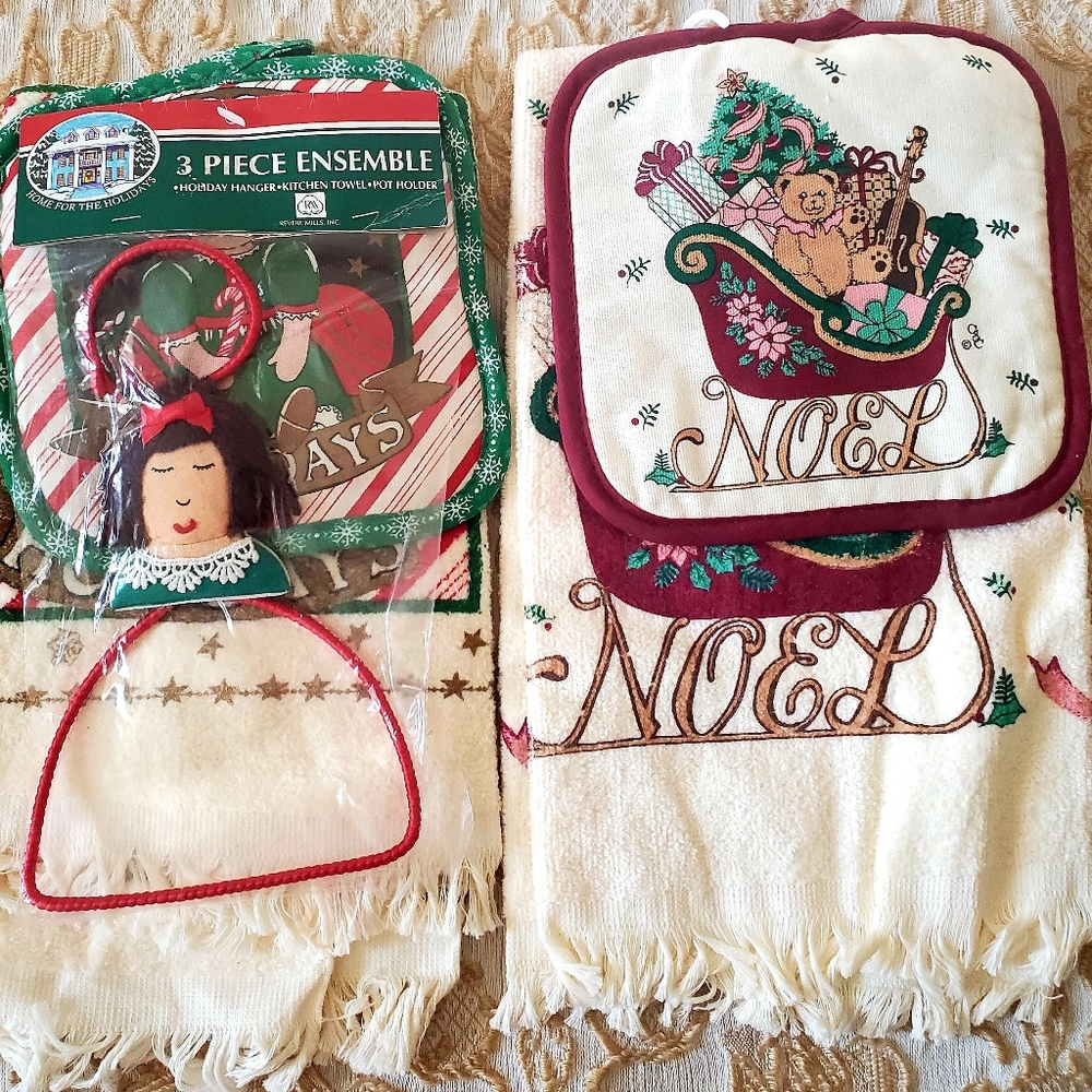 Vintage Holiday Kitchen Towels